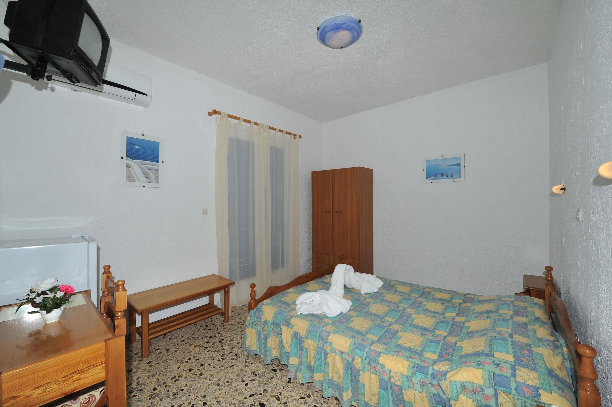 Santa Irini Hotel Perissa  Zewnętrze zdjęcie