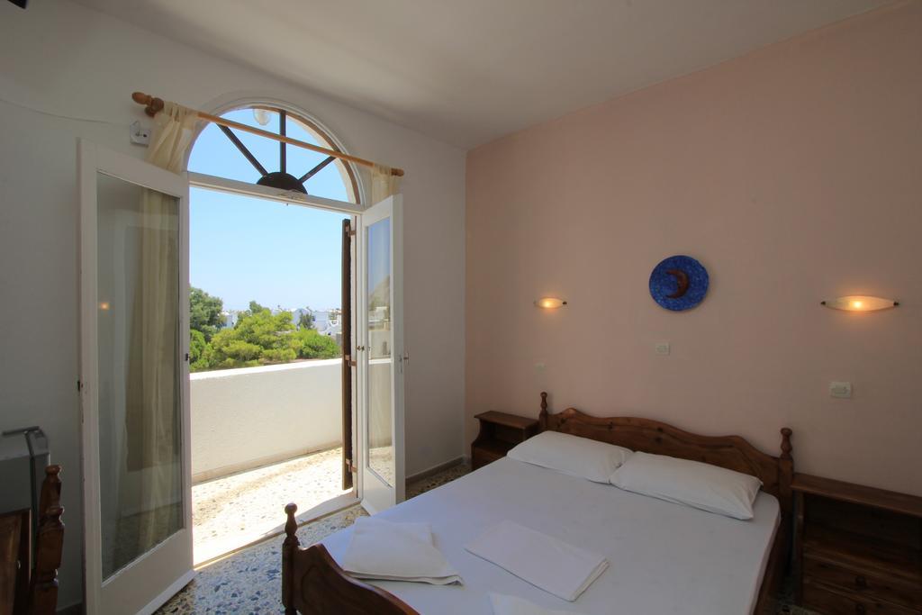 Santa Irini Hotel Perissa  Zewnętrze zdjęcie