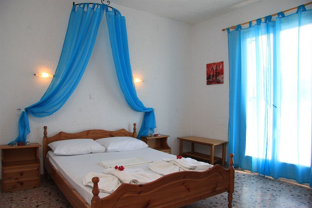 Santa Irini Hotel Perissa  Zewnętrze zdjęcie