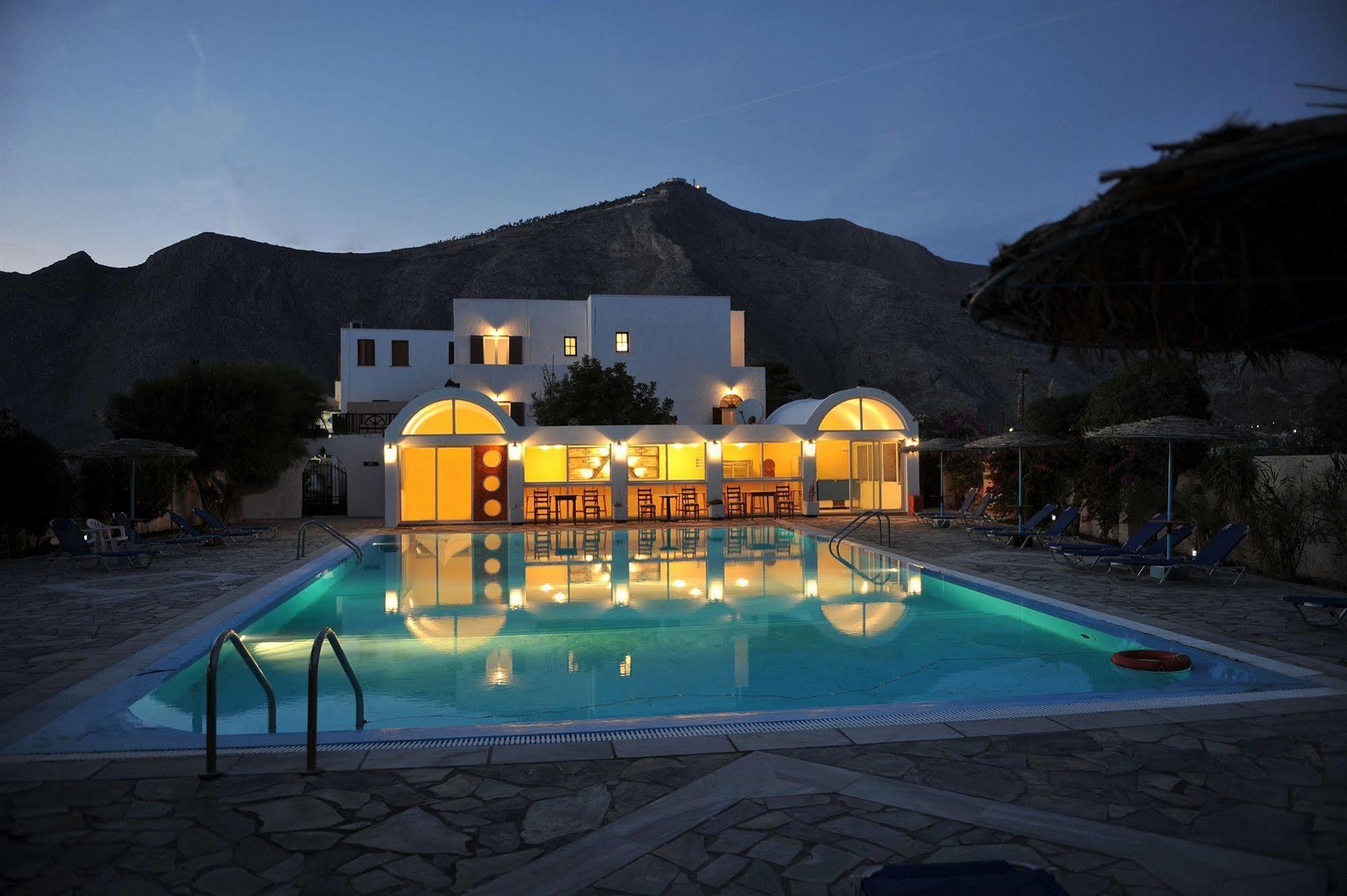 Santa Irini Hotel Perissa  Zewnętrze zdjęcie